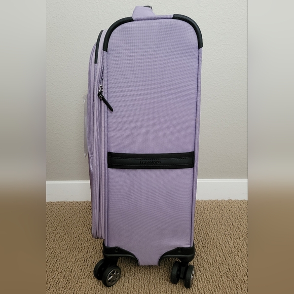 Travelpro WalkAbout 6 Carry-on Suitcase - Picture 2 of 15